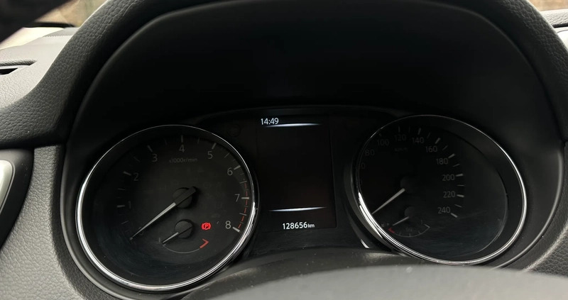 Nissan Qashqai cena 57900 przebieg: 120000, rok produkcji 2017 z Wrocław małe 562